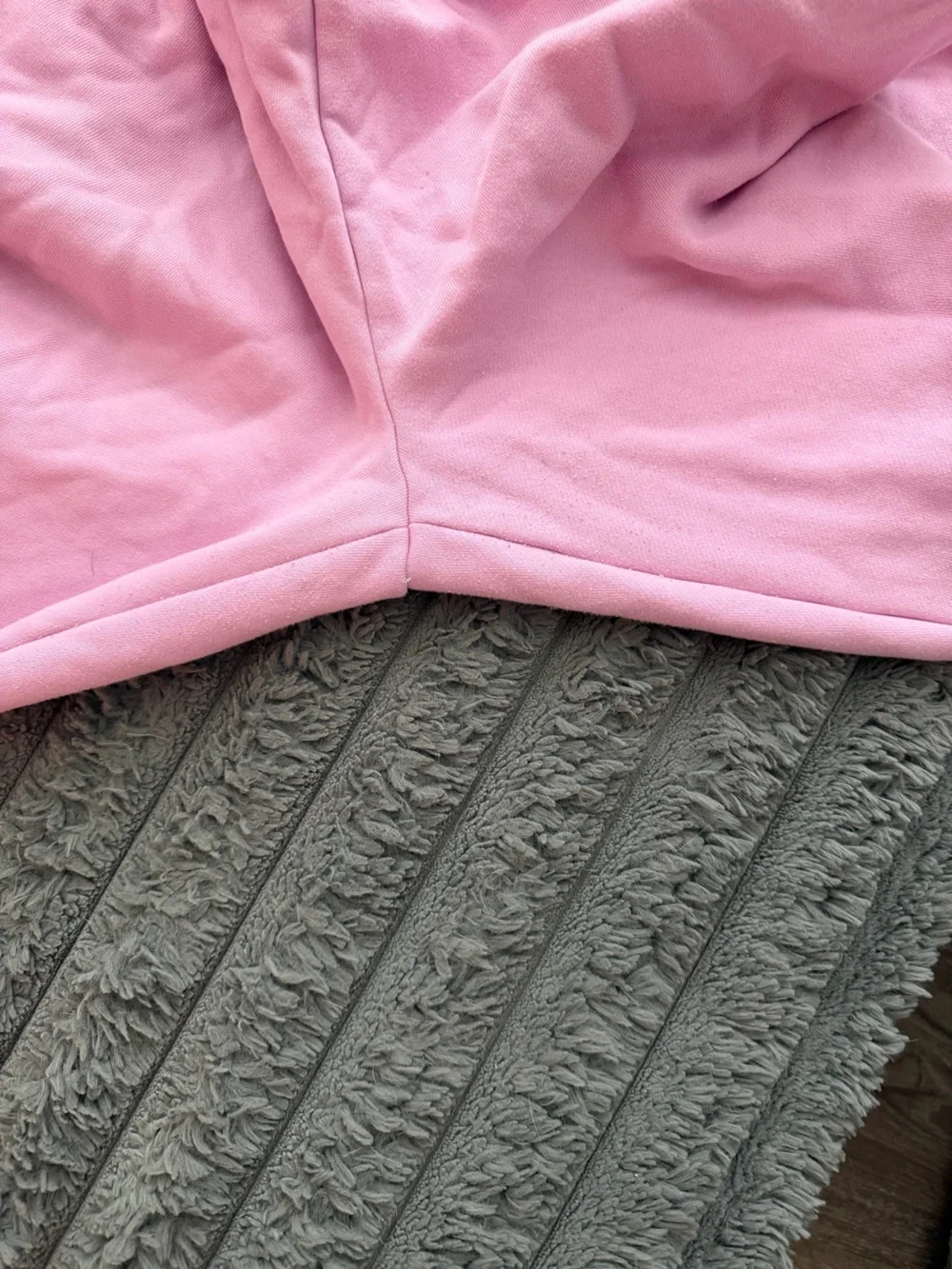 ALO Yoga candy heart pink accolade set
